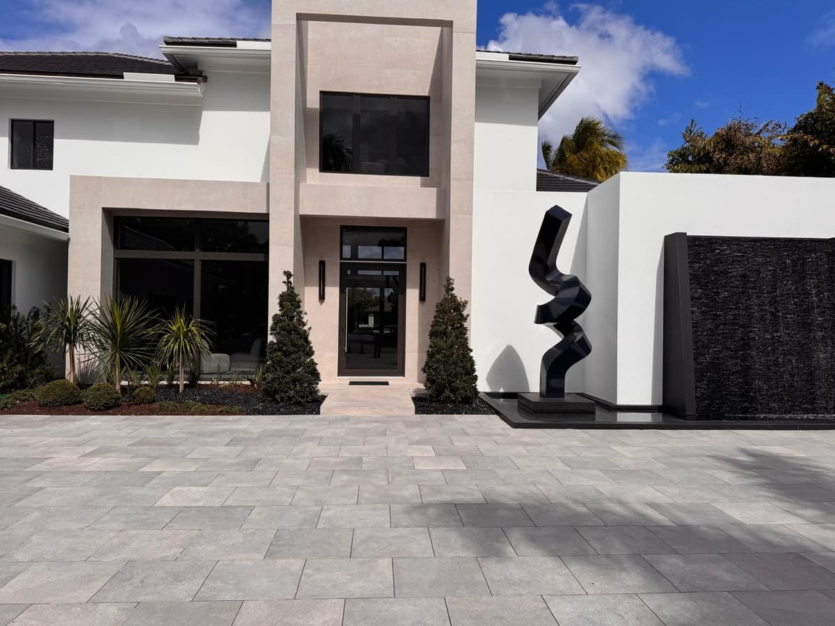 Porcelain pavers installation